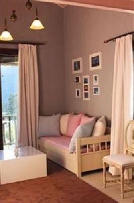 фото отеля Boutique Hotel Skamnos