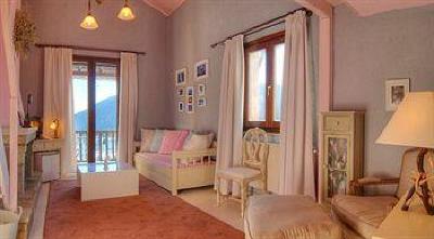 фото отеля Boutique Hotel Skamnos