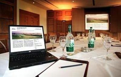 фото отеля The Oxfordshire Golf Hotel Spa Thame
