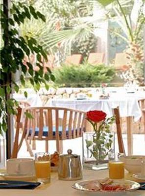 фото отеля Park and Suites Prestige