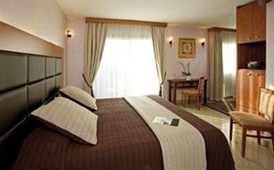 фото отеля Park and Suites Prestige