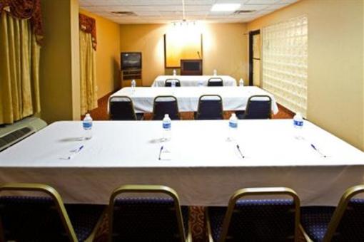 фото отеля Holiday Inn Express Vero Beach-West I-95