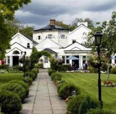 фото отеля Monkey Island Hotel