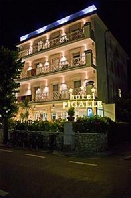 фото отеля Hotel Pigalle