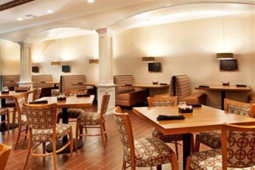 фото отеля Holiday Inn Hotel & Suites Lake Charles South