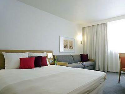 фото отеля Novotel Rennes Alma