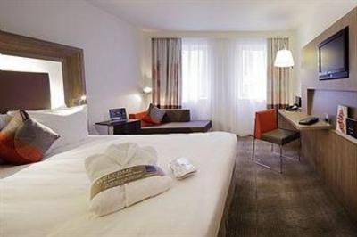 фото отеля Novotel Rennes Alma