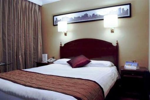 фото отеля Crowne Plaza Manchester Airport