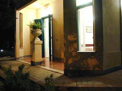 фото отеля Villino Eleonora Bed & Breakfast Parghelia