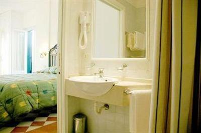 фото отеля Villino Eleonora Bed & Breakfast Parghelia