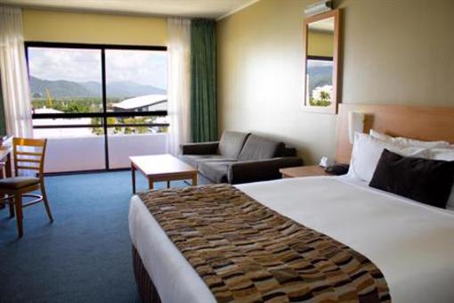 фото отеля Rydges Plaza Cairns