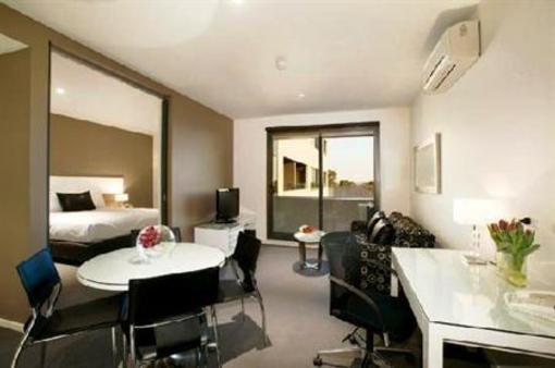 фото отеля Punthill Oakleigh Apartment Melbourne