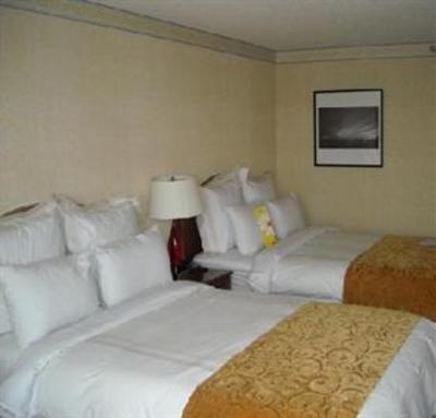 фото отеля Ventura Beach Marriott