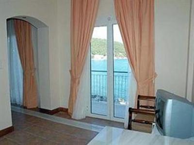 фото отеля Golden View Beach Hotel Poros