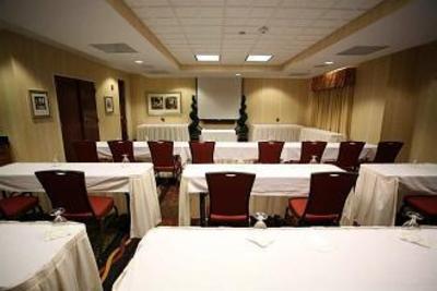 фото отеля Hilton Garden Inn Elkhart