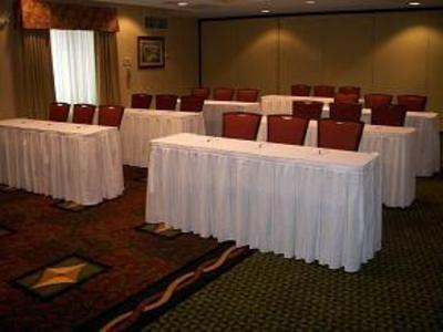 фото отеля Hilton Garden Inn Elkhart