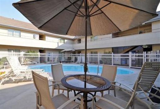 фото отеля BEST WESTERN Rivertree Inn