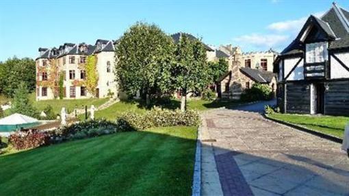 фото отеля Pennyhill Park Hotel Bagshot