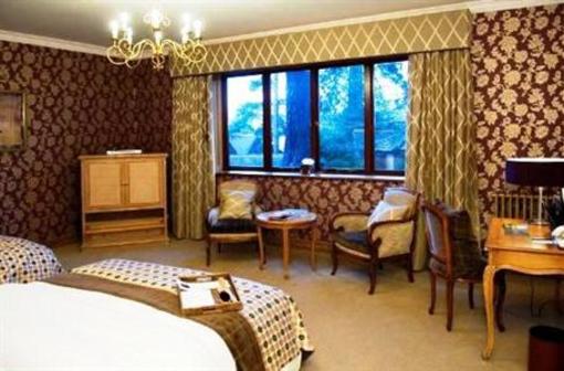 фото отеля Pennyhill Park Hotel Bagshot