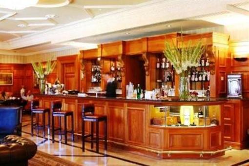 фото отеля Pennyhill Park Hotel Bagshot