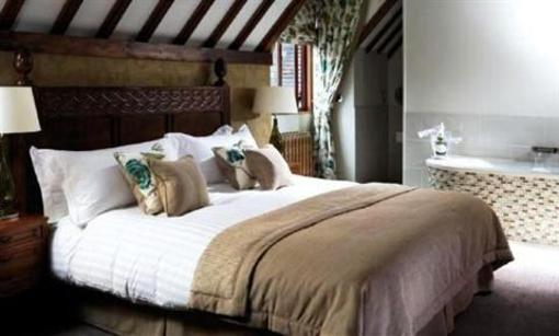 фото отеля Pennyhill Park Hotel Bagshot