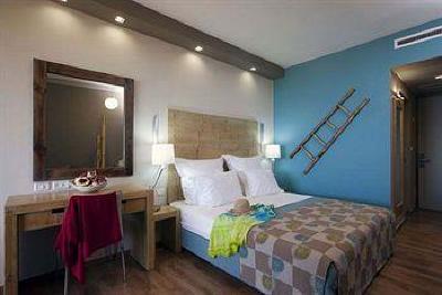 фото отеля Ramot Holiday Village Resort