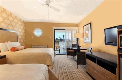 фото отеля Seacrest Oceanfront Hotel
