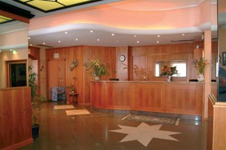 фото отеля Hotel Lo Scoiattolo Massino Visconti