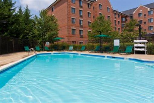 фото отеля Staybridge Suites McLean-Tysons Corner