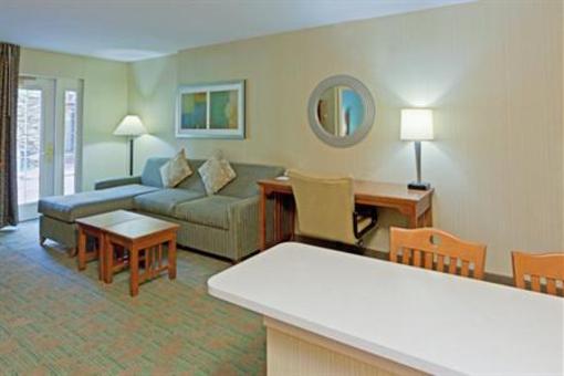 фото отеля Staybridge Suites McLean-Tysons Corner
