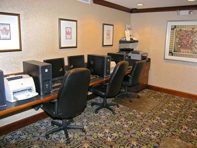 фото отеля Staybridge Suites McLean-Tysons Corner