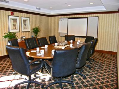 фото отеля Staybridge Suites McLean-Tysons Corner