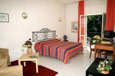 фото отеля Hotel Le Axidie Vico Equense