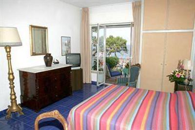 фото отеля Hotel Le Axidie Vico Equense