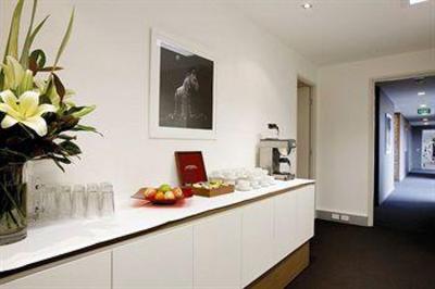 фото отеля Quest SXY South Yarra