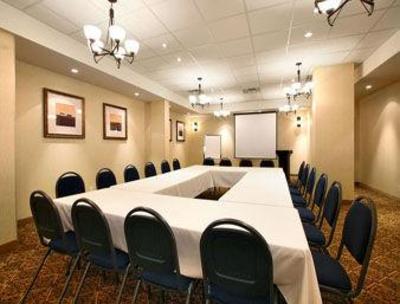 фото отеля Days Inn Downtown Edmonton