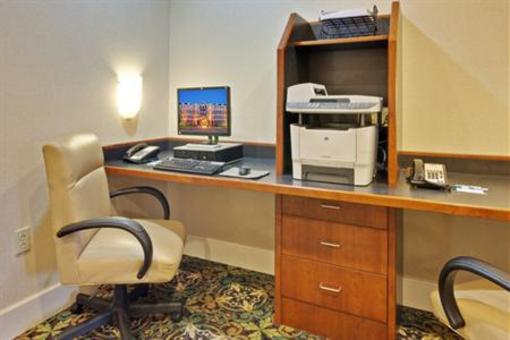 фото отеля Staybridge Suites Rochester University