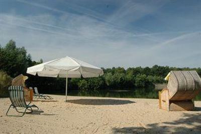 фото отеля Golf Resort Semlin am See