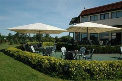 фото отеля Golf Resort Semlin am See