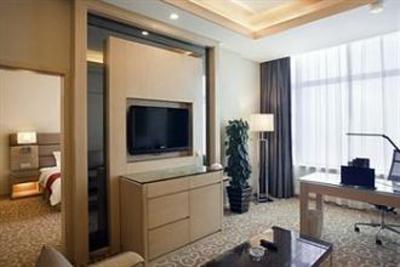 фото отеля Holiday Inn Riverside Wuhan