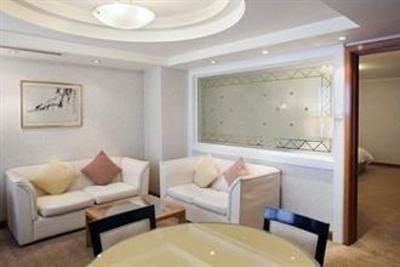 фото отеля Holiday Inn Riverside Wuhan