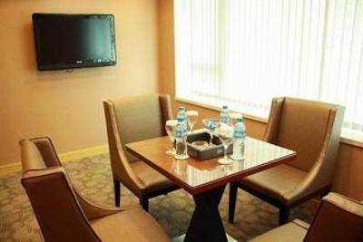 фото отеля Holiday Inn Riverside Wuhan