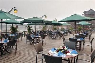 фото отеля Holiday Inn Riverside Wuhan