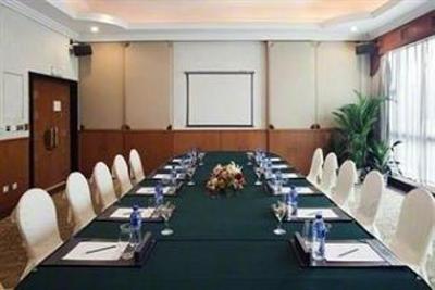 фото отеля Holiday Inn Riverside Wuhan