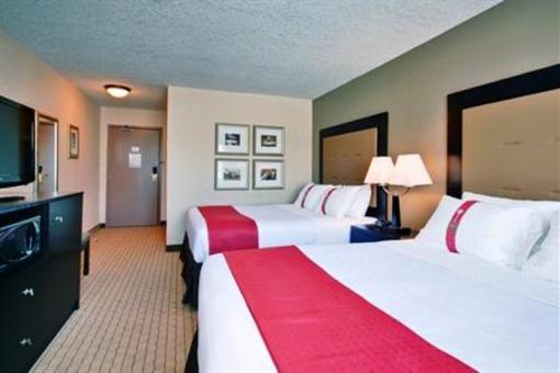 фото отеля Holiday Inn Canmore