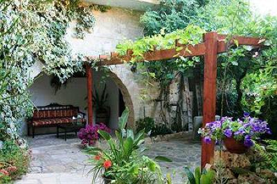 фото отеля Vasilias Nikoklis Inn Paphos