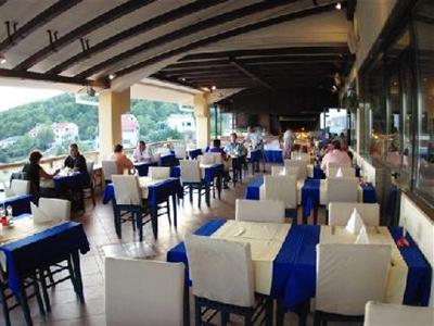 фото отеля Zlatni Lav Hotel & Restaurant Cres