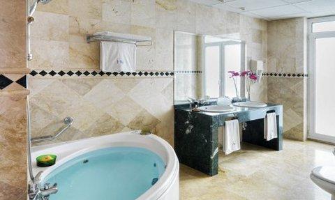 фото отеля Hotel Eurostars Regina