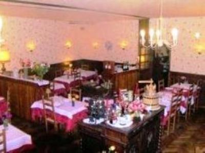 фото отеля Hotel Restaurant des Voyageurs Ploneour Lanvern