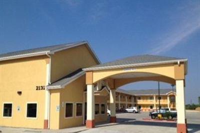 фото отеля Days Inn & Suites Gonzales